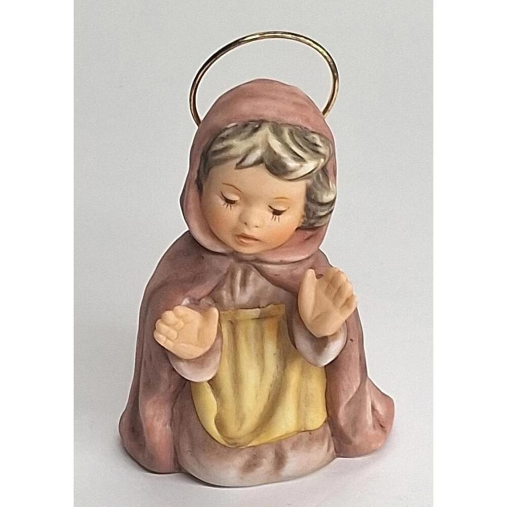 1999 Virgin Mary Goebel Berta Hummel NATIVITY 'Christmas Wreath'   Replacement
